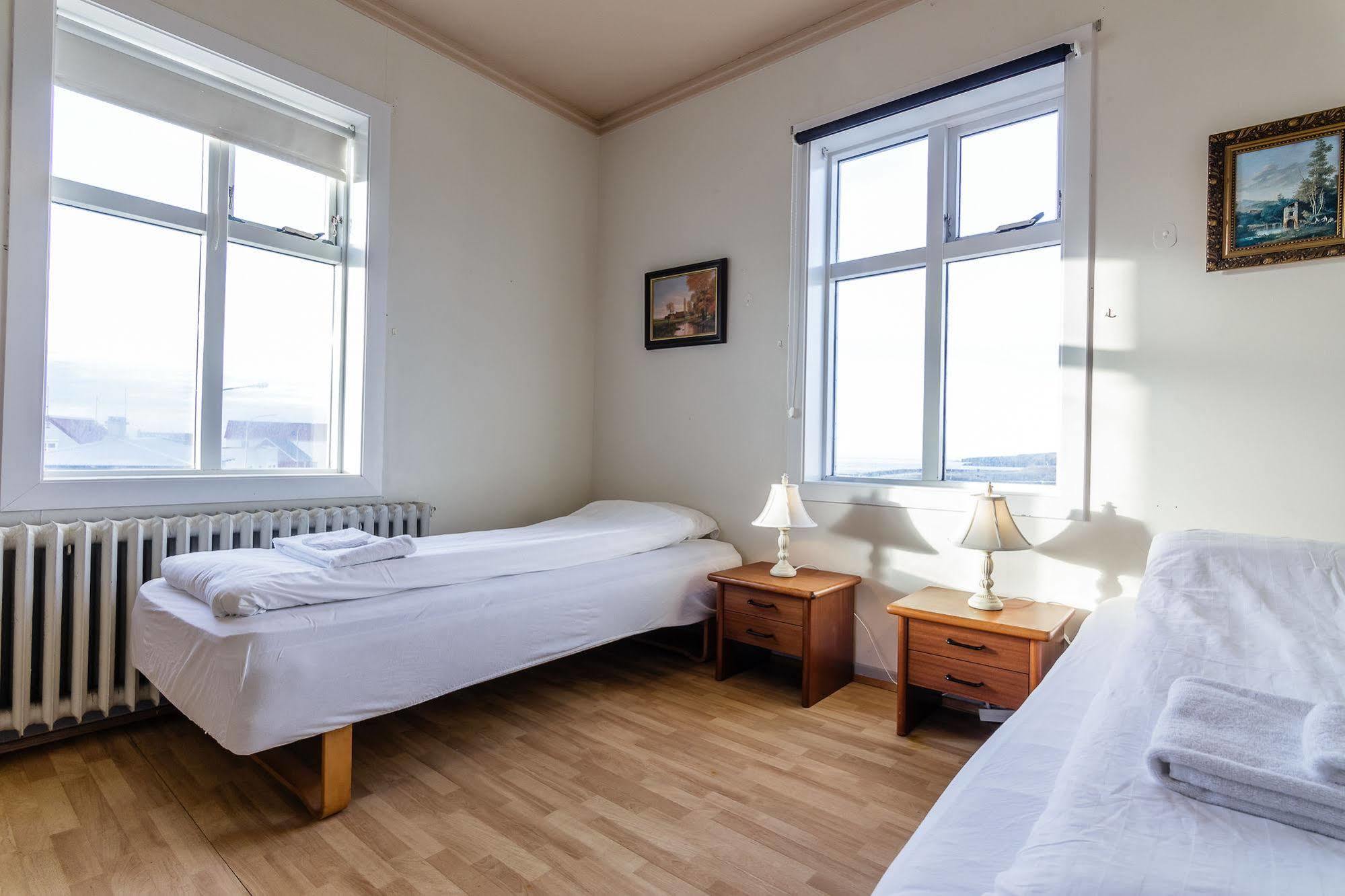 Riverside Hostel Blonduos Kültér fotó